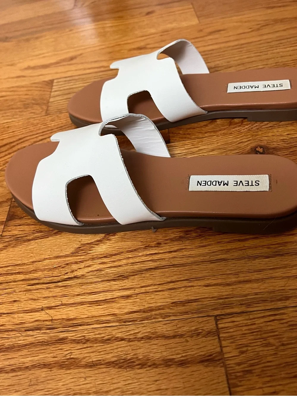 Steve Madden Dariella white leather sandals 8.5